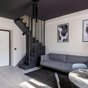 https://stupendo-duplex-in-centro-a-milano.it-lombardy.com